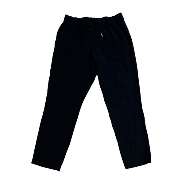Lululemon Cropped On the Fly Pant Woven Black 27” Casual Lounge Size 10 Medium - Picture 3 of 6